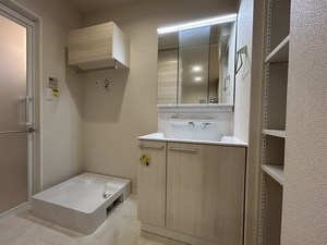 シャーメゾン　リュウ 301号-7