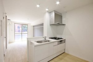 LIEN TOUR 横浜 102号-2