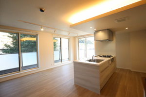 タカミ・エム 203号-3