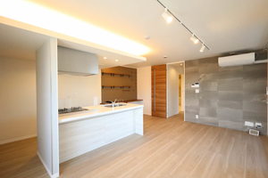 タカミ・エム 203号-5