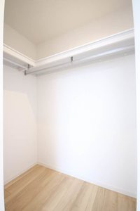 ワレアハレ新杉田 301号-7