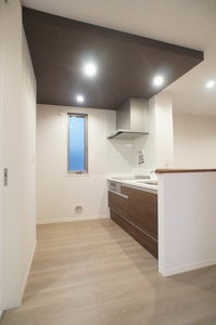 クレセール・リョーナ 202号-3