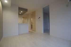 ＥＭＹ・コスモ 203号-4