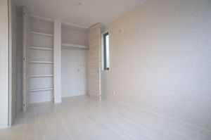 ＥＭＹ・コスモ 203号-6