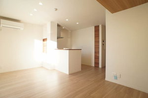 プラスシティ橋本 206号-3