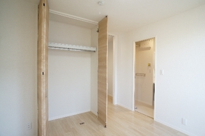 スリーズコート 202号-5