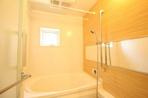 ドゥ　ラ　レーヌ　Ｅ 201号-9