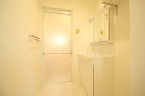 ドゥ　ラ　レーヌ　Ｅ 201号-10