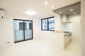 ラピス　イースト 201号-2