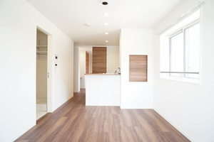 グラヴィタス 203号-3