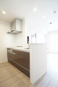 グラヴィタス 302号-4