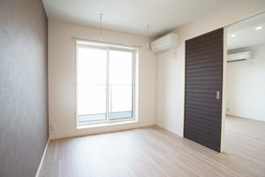 グラヴィタス 302号-5