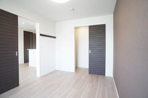 グラヴィタス 302号-11