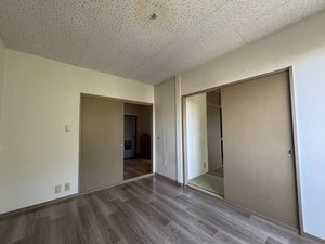 クィーンテラス 202号-3