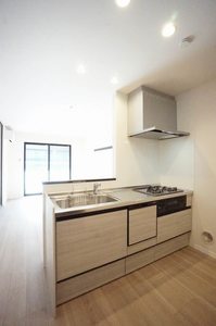 KAZUN’S WIND OF SEA 参番館 102号-4