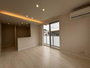 ランポポ　コティ　ガンダ 202号-3