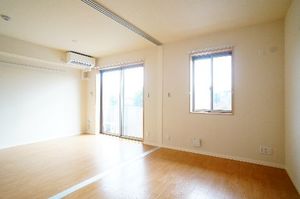 メゾン・ド・ボヌール 102号-6