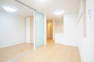 ベルシエール瀬谷 101号-3