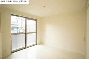 エステート泉 B 102号-4