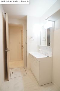 エステート泉 B 102号-9