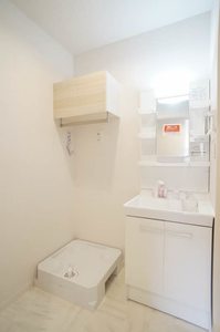 ルナージュ参番館 302号-7