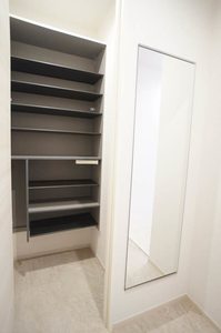 ルナージュ参番館 302号-9