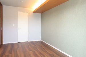 ゼフィールメゾンプレミア緑園 302号-6