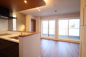 ゼフィールメゾンプレミア緑園 306号-4