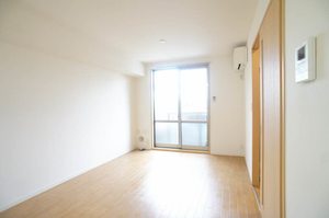 アーバンコンテンポラリーＭ 102号-3