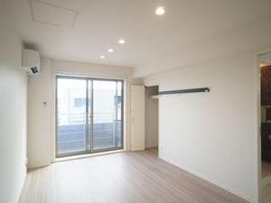 シャーメゾン寺尾台B 302号-2