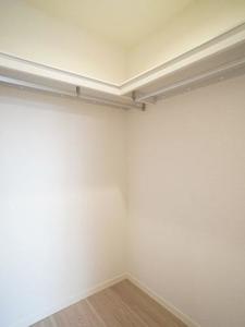 シャーメゾン寺尾台B 302号-6