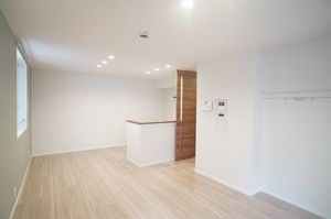 サンスベリア大和 202号-3
