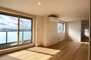 デューウッドＣ 302号-6