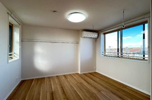 デューウッドＣ 302号-10