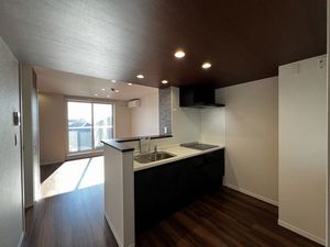 シュプリーム 305号-7