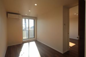 シュプリーム 305号-12