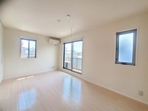 レジデンス観音 302号-2