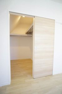 メゾン・ド・アベニール 302号-6