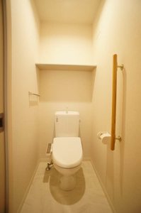 メゾン・ド・アベニール 302号-9