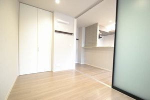 サン スプリング 203号-3