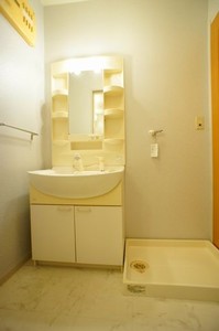 ＧＳ・新川崎 103号-9