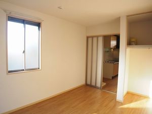 メゾンベール川中島 103号-4