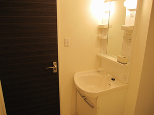 ウインドー　ローズ 103号-8