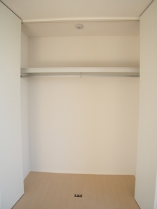 ラシーヌ中野島 301号-11