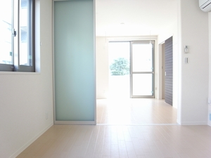 ファミールコート 201号-2