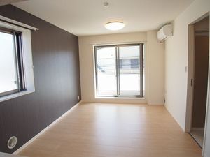 エクラシエ新城 202号-2