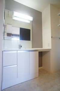 エクラシエ新城 302号-9