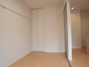 メゾンリヴィエール 201号-6