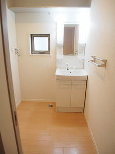 メゾンリヴィエール 201号-13