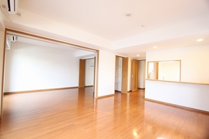 マストライフ　ＫＵＪＩ 212号-2